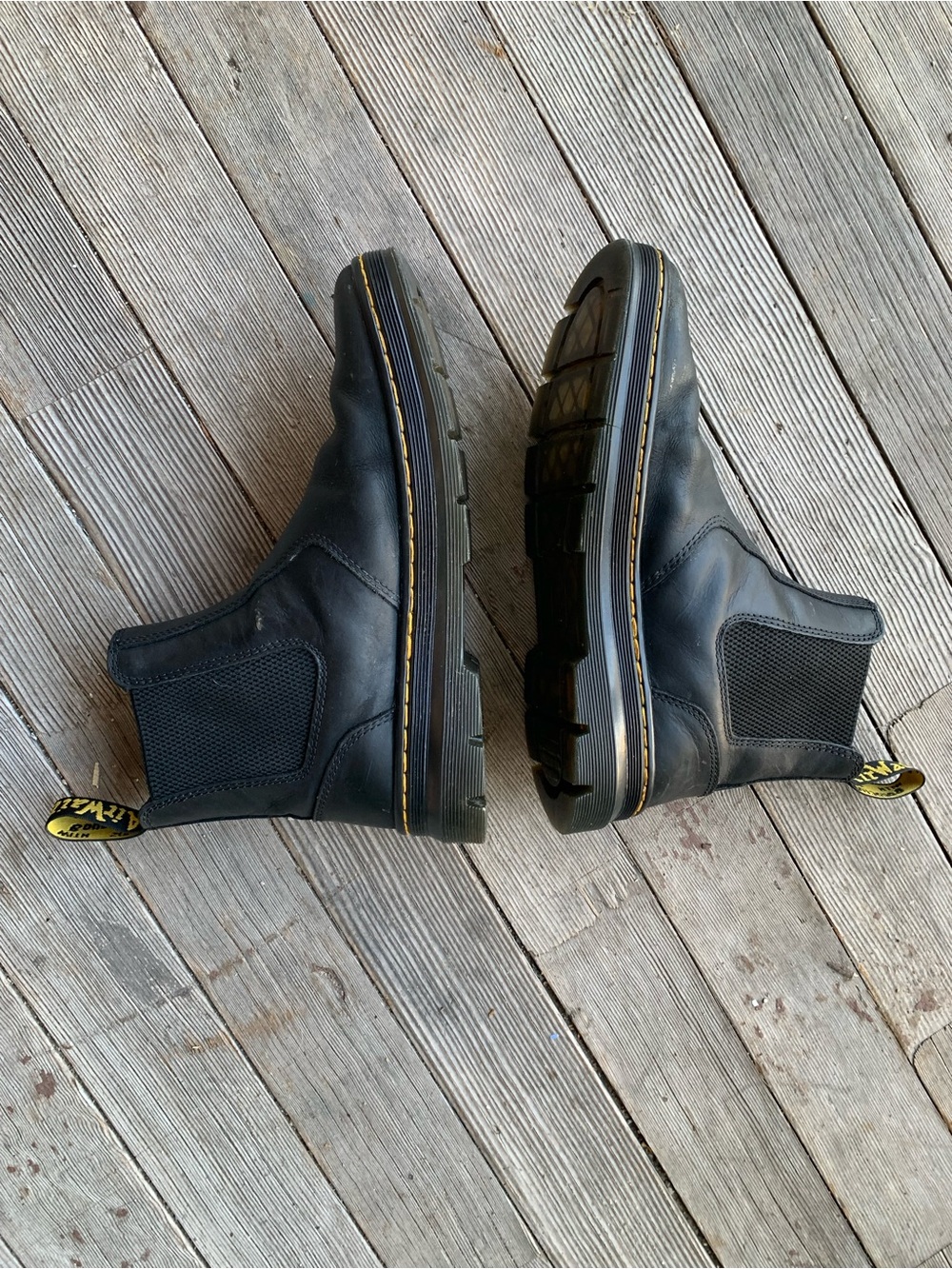 Dr Martens Unisex Embury Leather Chelsea Boot, US Size 8 Men, 9 Women lite wear - Picture 5 of 8